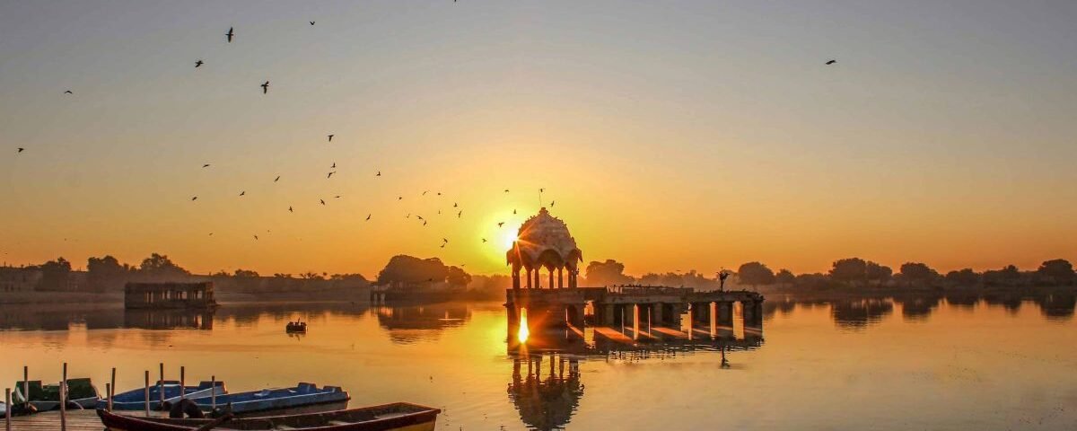 Gadisar Lake