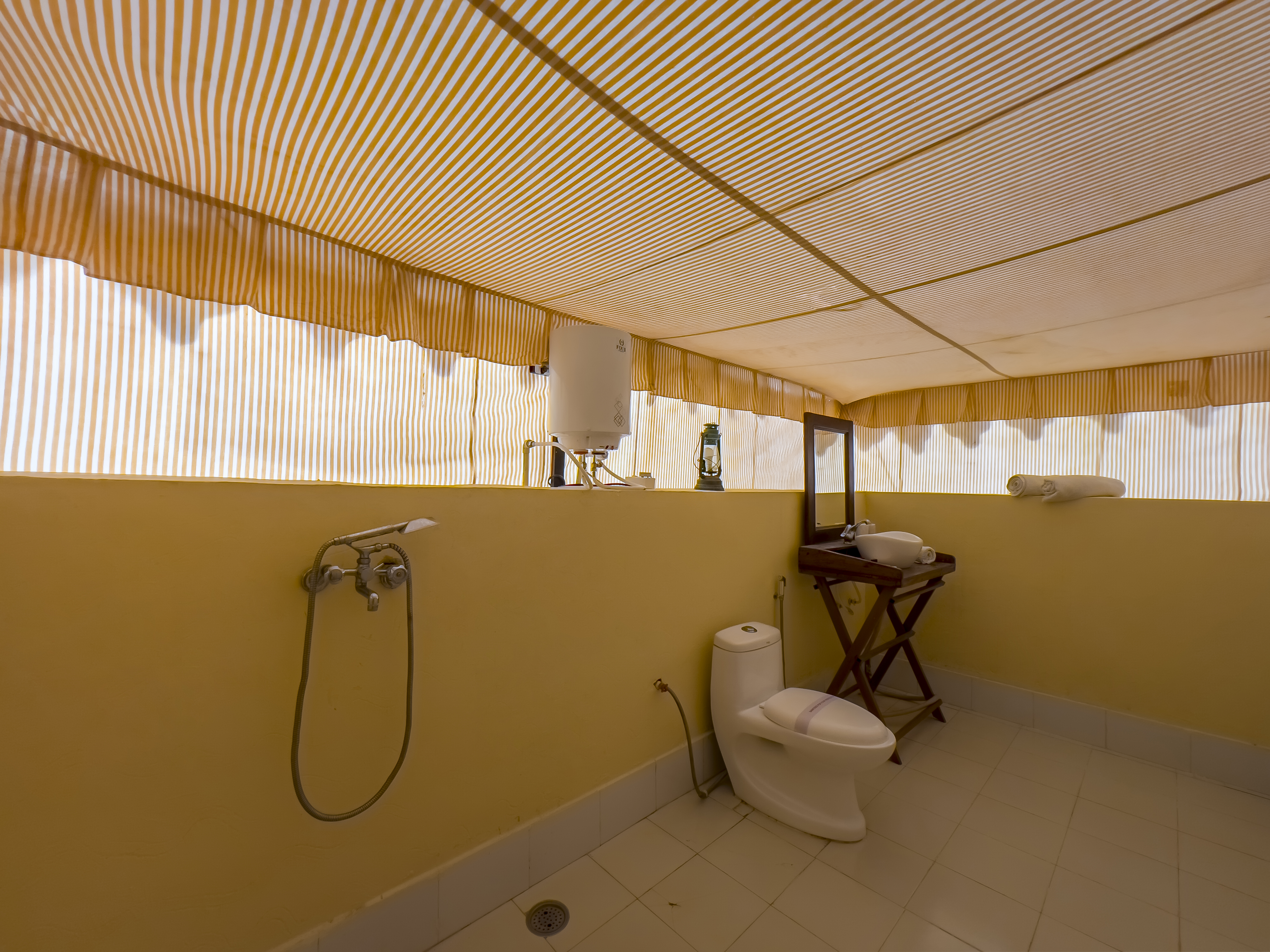 luxury tent in jaisalmer
